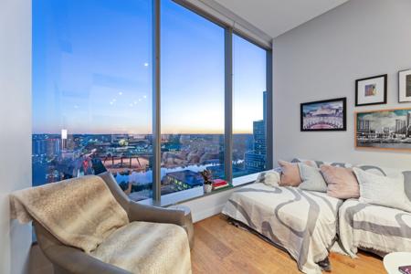 210 Lavaca ST