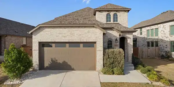 7600 Desert Needle DR