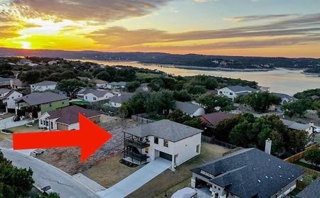 306 Buckhorn DR