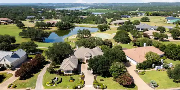 2112 Lauren DR