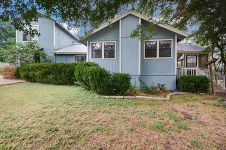 2805 Saratoga DR