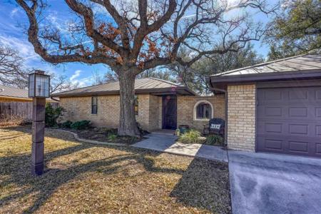 210 Harbor Light