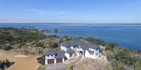 329 Peninsula DR