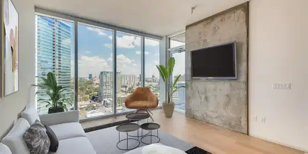 301 West Ave