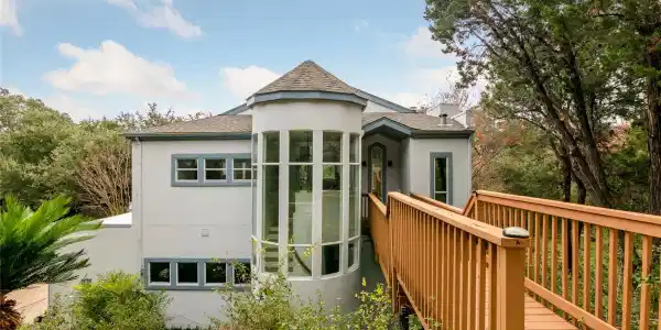 210 Finn ST