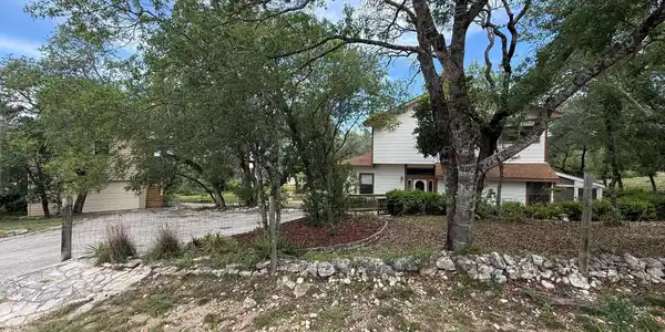 4748 Eck LN