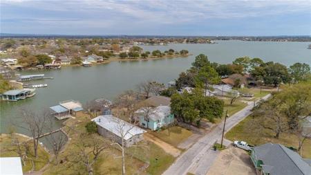119 Glen Oaks DR