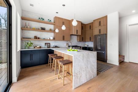 1703 Miami DR