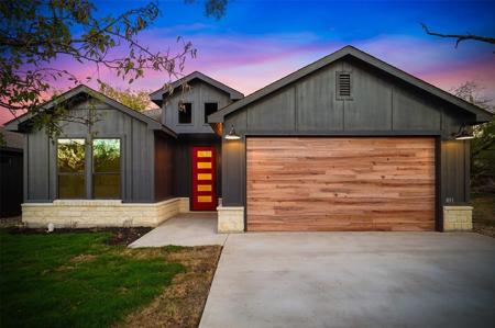 851 Cypress LN
