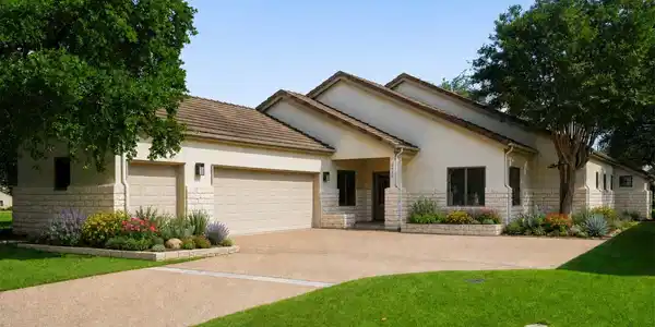 2422 Founders CIR