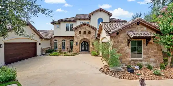 307 Camino Arbolago