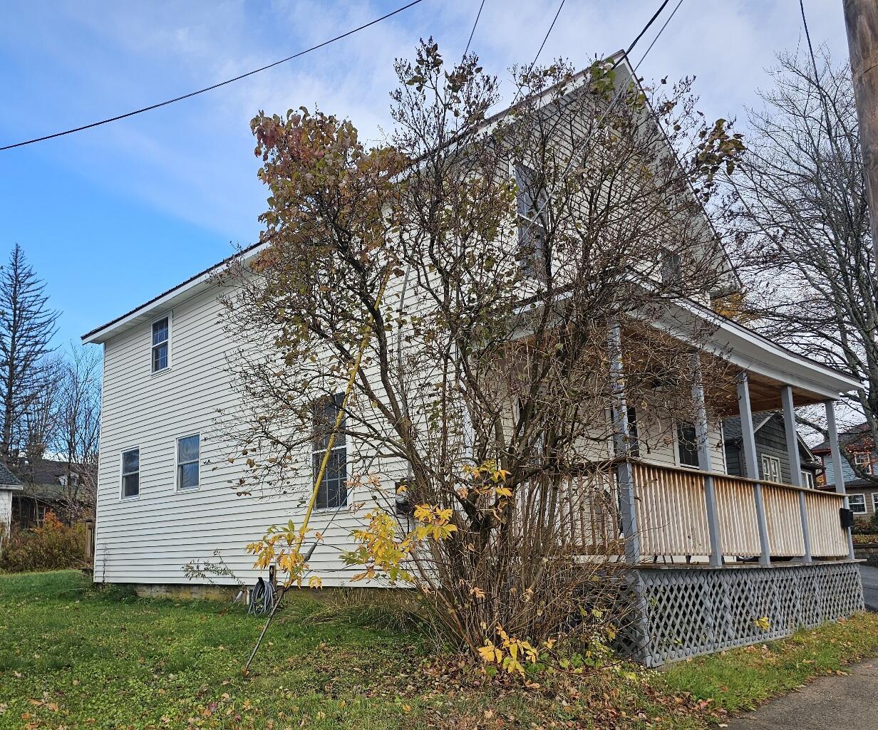 Image 2: Magurk - ext side