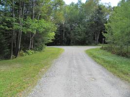 Vacant Squaw Brook Trail