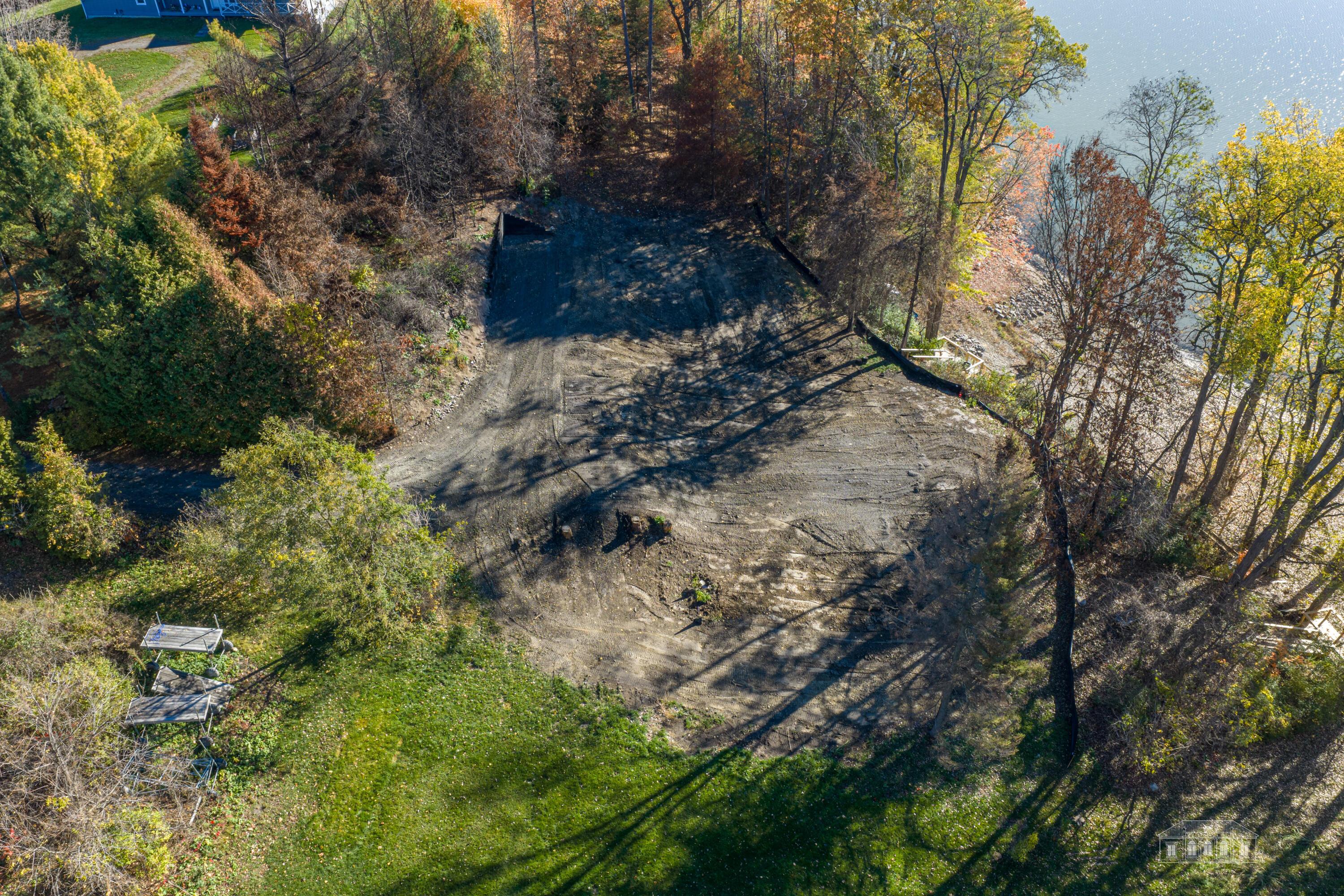 Image 3: 22 24 Hedge Row Crown Point Lot-38