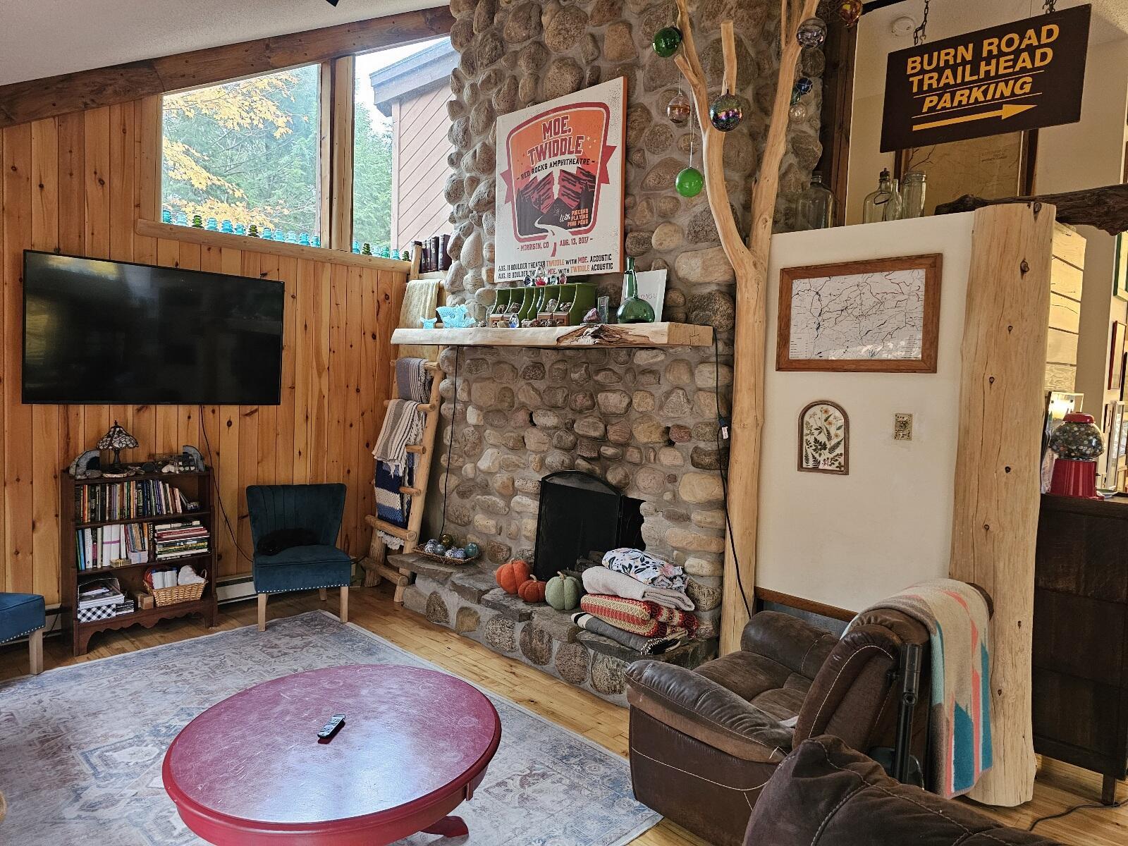 Image 3: Davis - Tamarac - livingrm II