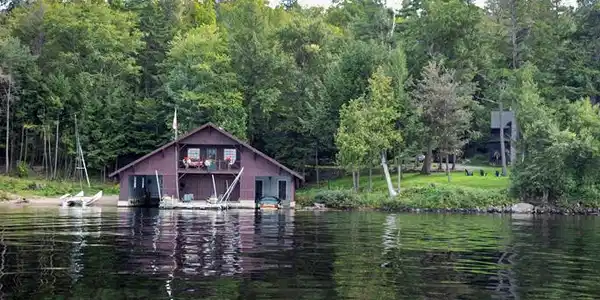 Image 4: BH_Lakeside_Summer