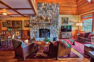 2221 Saranac Avenue (Edge of the Lake "A")
