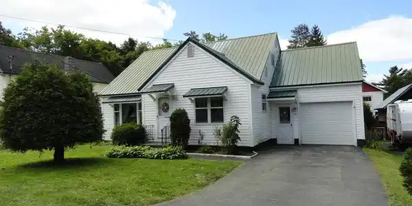16 Lakeview