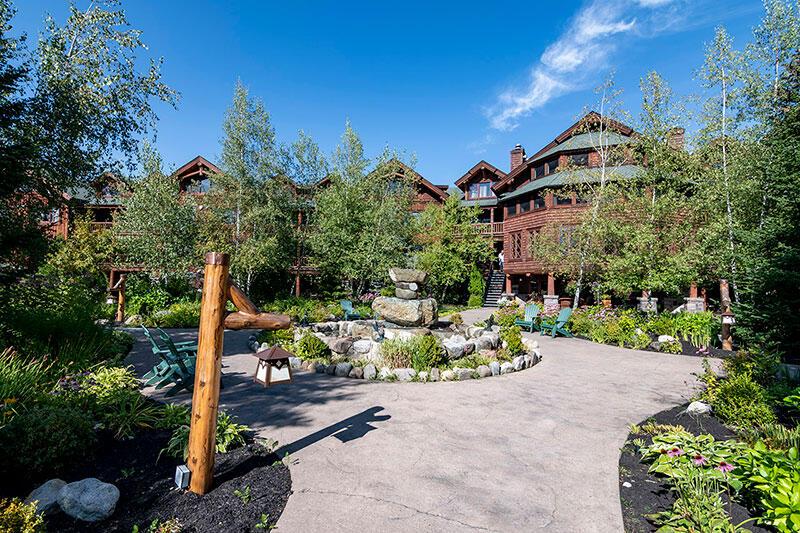 Image 2: WF_Lodge_Exterior