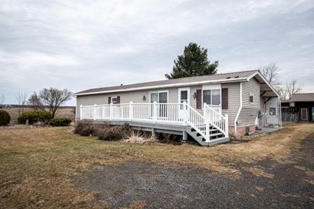 2407 Lake Shore