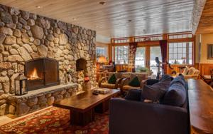 2221 Saranac Avenue (Edge of the Lake "B")
