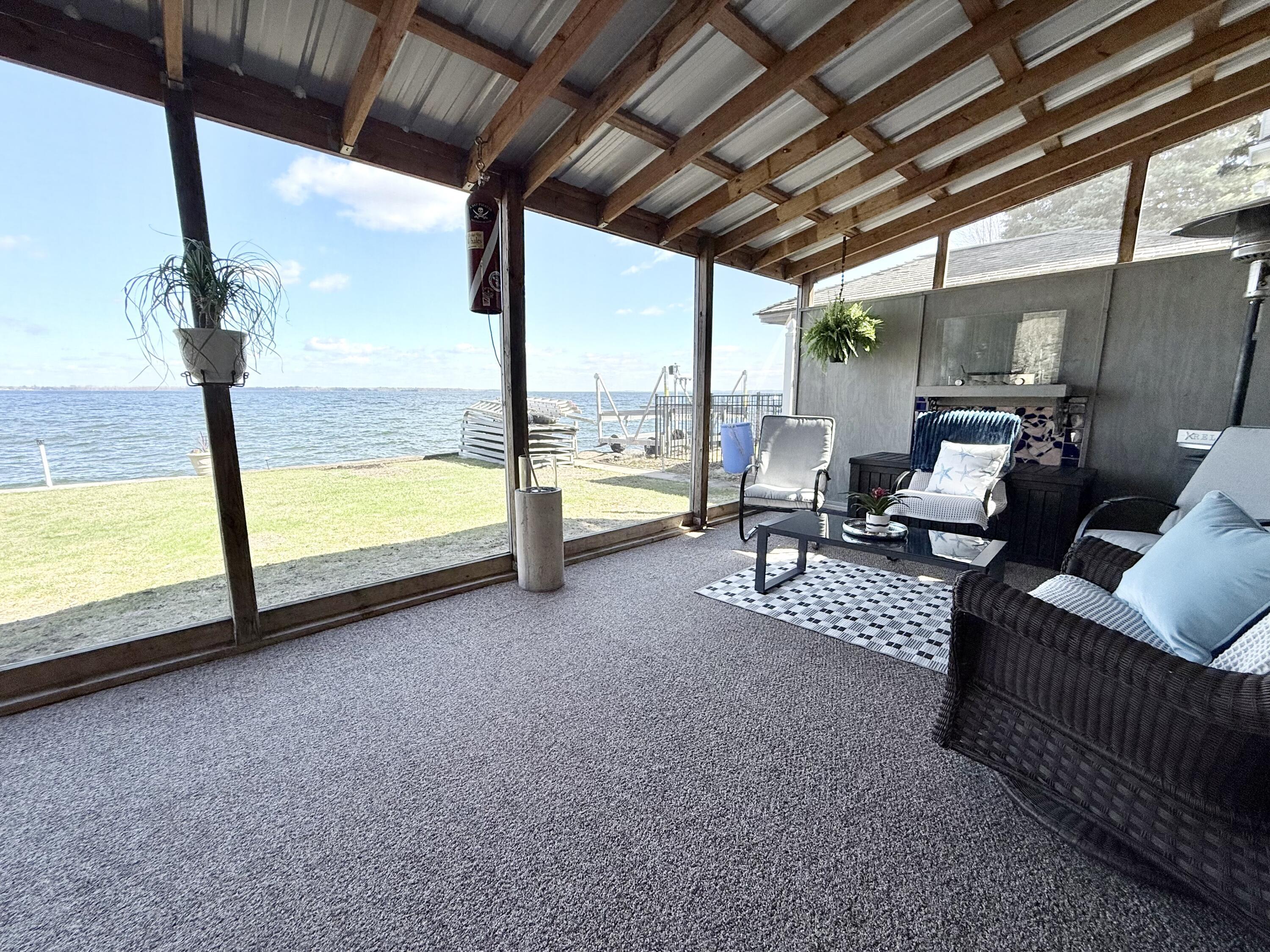 Image 1: Screen porch
