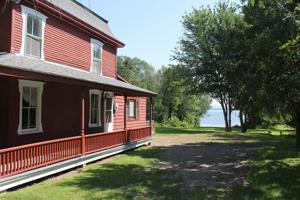 52 Champlain Avenue