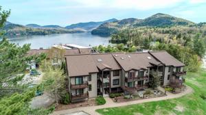 12 Harbor Lane