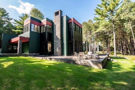 3062 Essex