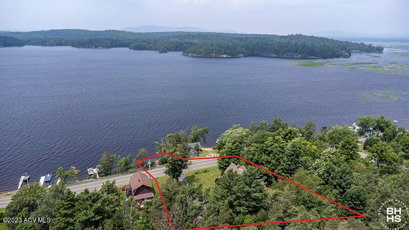 Image 3: WaterfrontColonialInTupperLake_A_Exterio