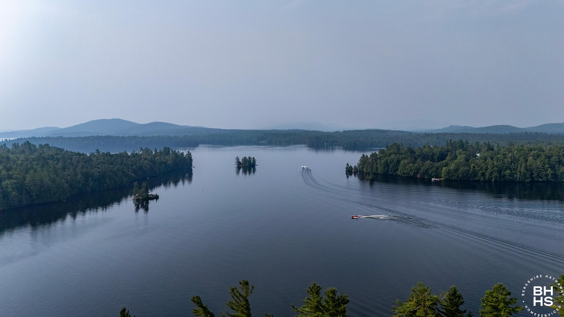 Image 1: GilpinBayHomeOnUpperSaranac_A_Lake_RM