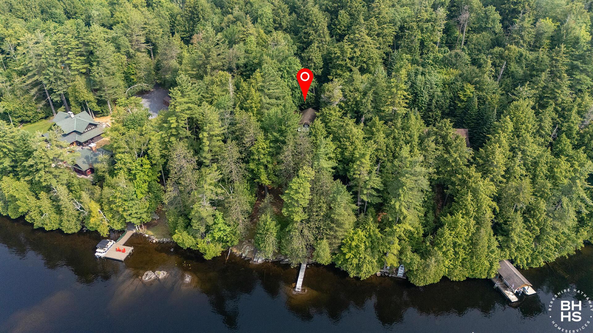 Image 2: GilpinBayHomeOnUpperSaranac