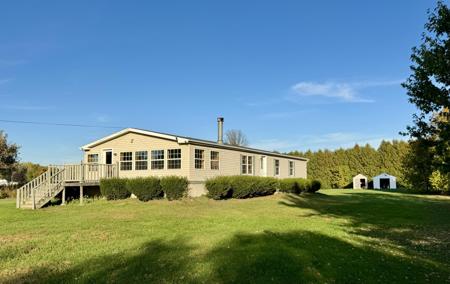 2146 Lake Shore