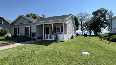 49 Lake Flats
