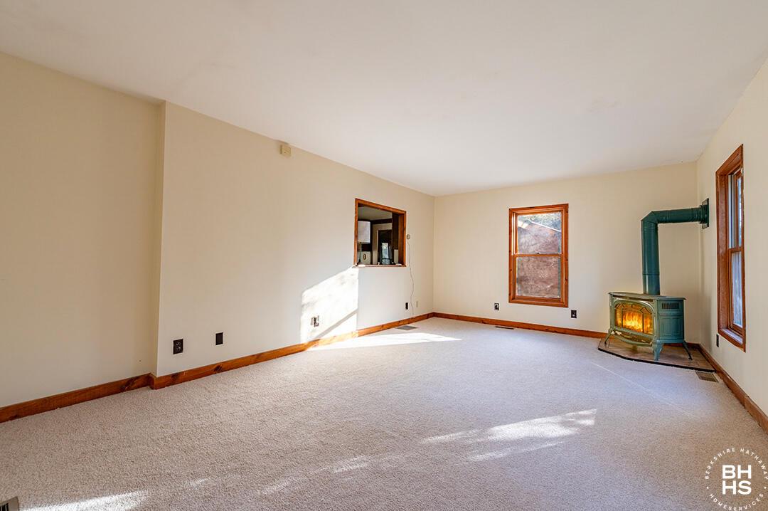 Image 3: HomeInRainbowLake_LR_R