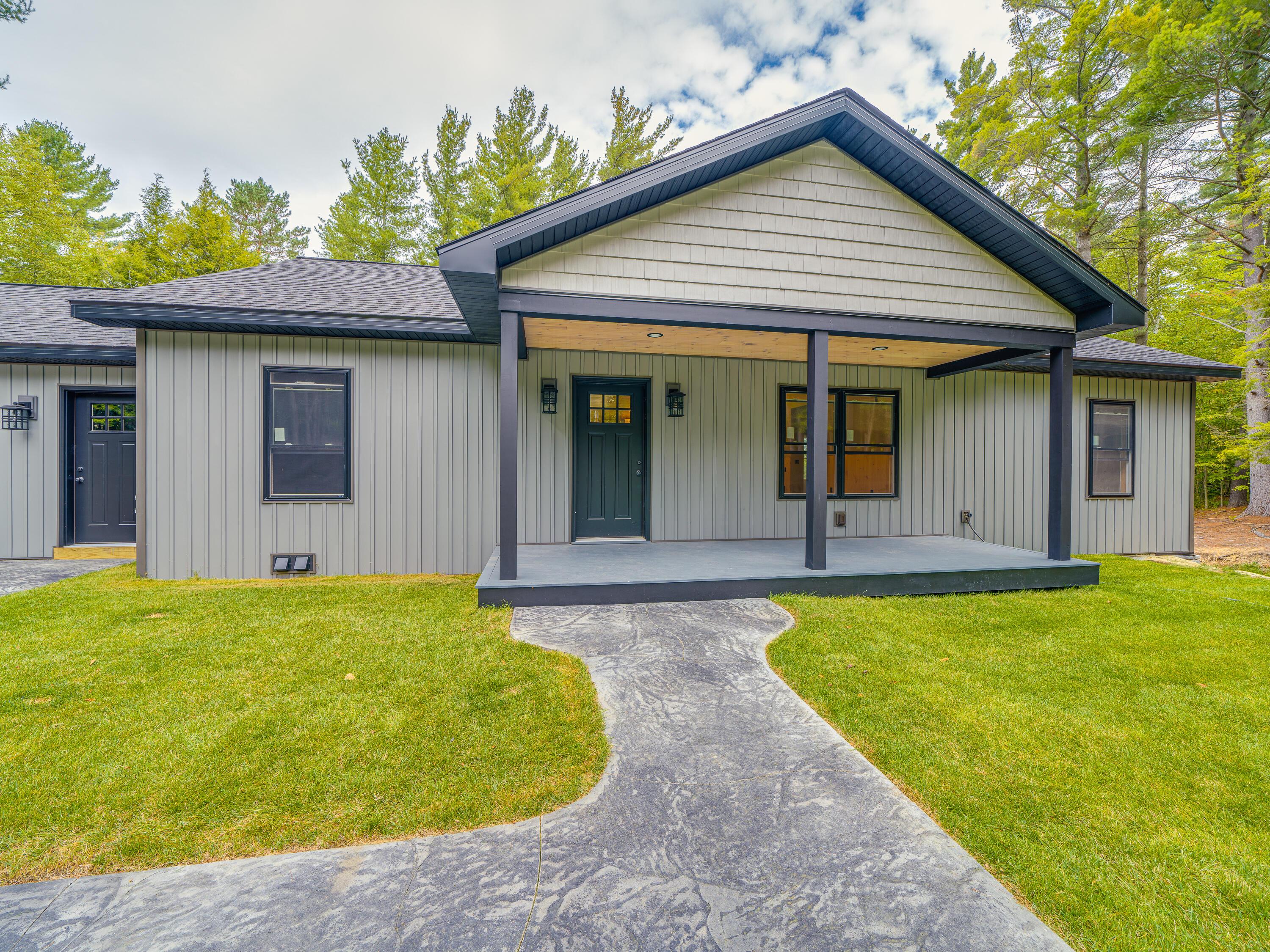 Image 4: Schugar Lane-41