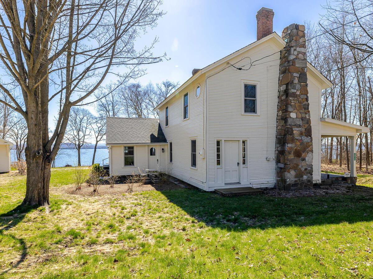 Image 3: Front