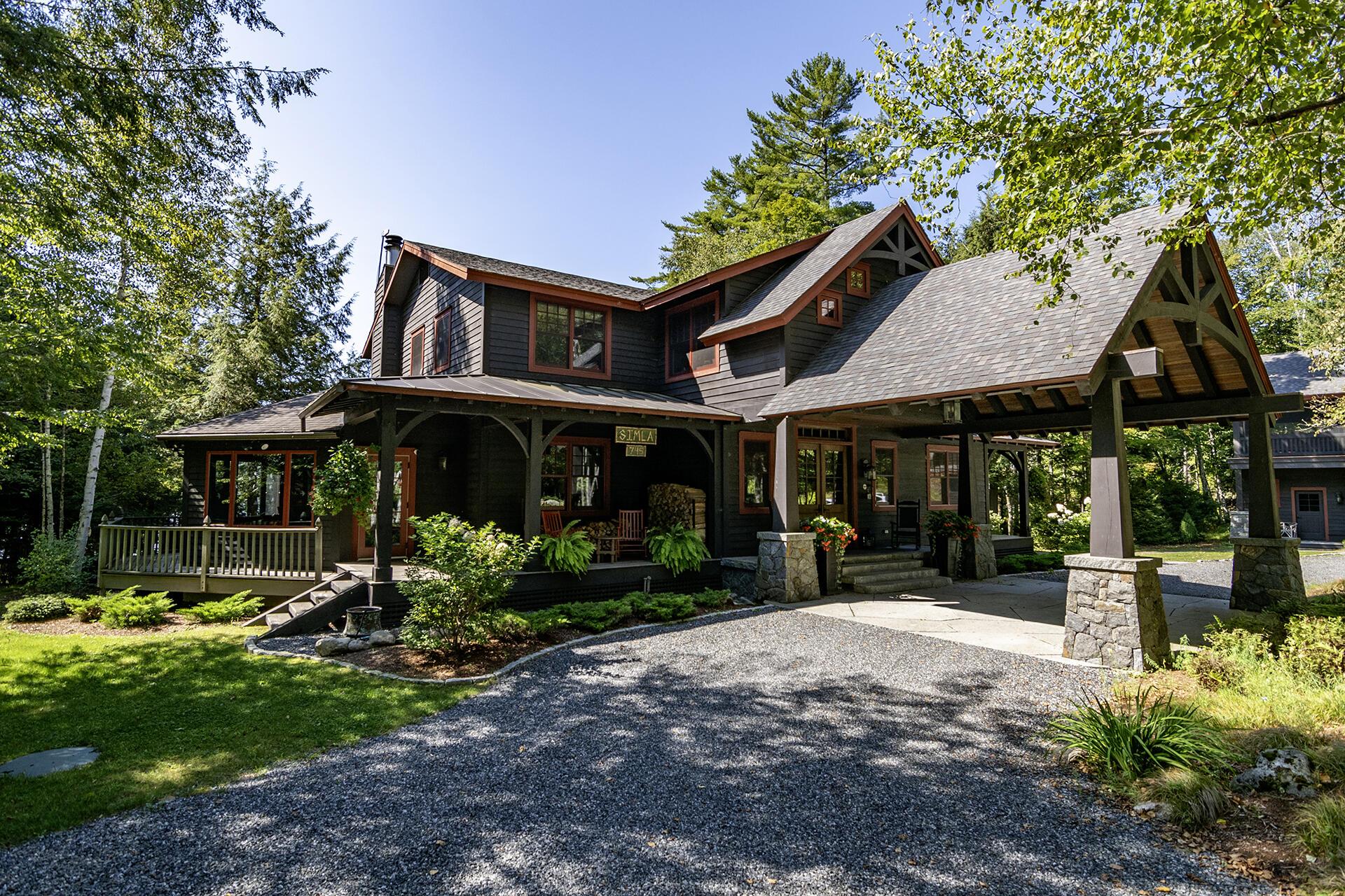 Image 1: Exterior_L