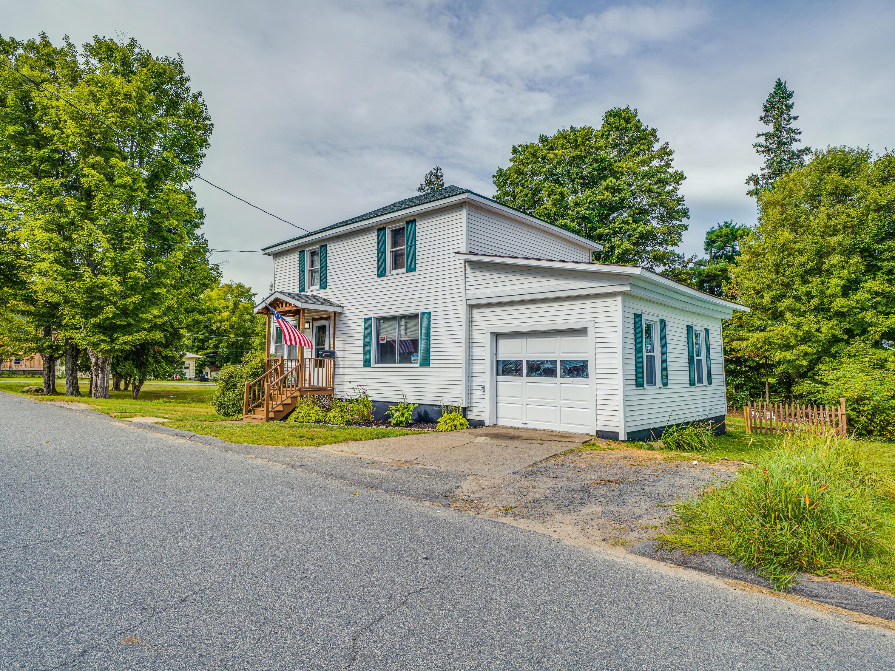 Image 1: 21 McLaughlin Ave-19