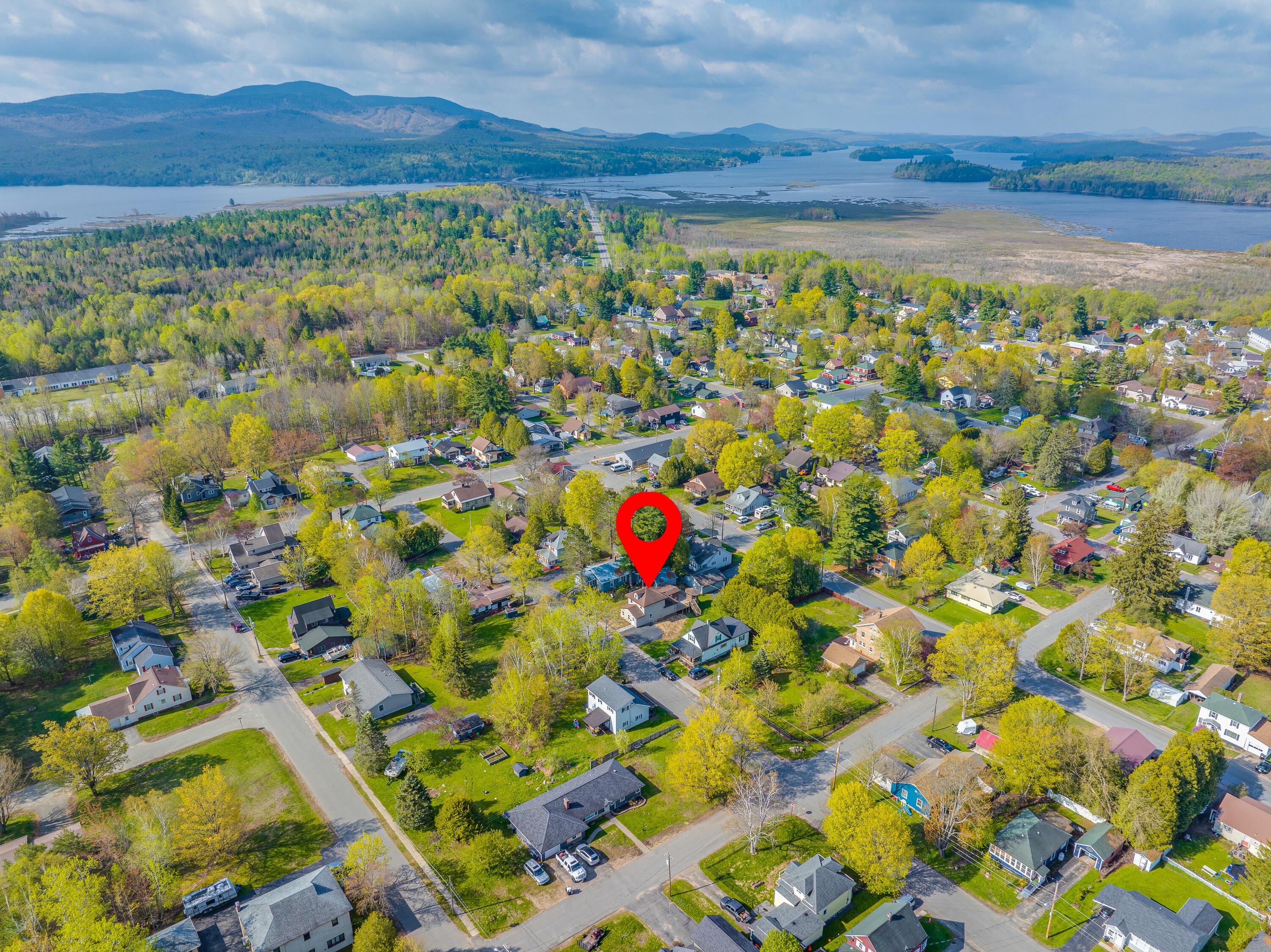 Image 3: 44 Lakeview Ave-6