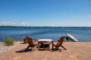 1646 Lake Shore Rd