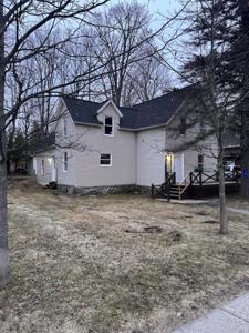 95 Wawbeek Ave.