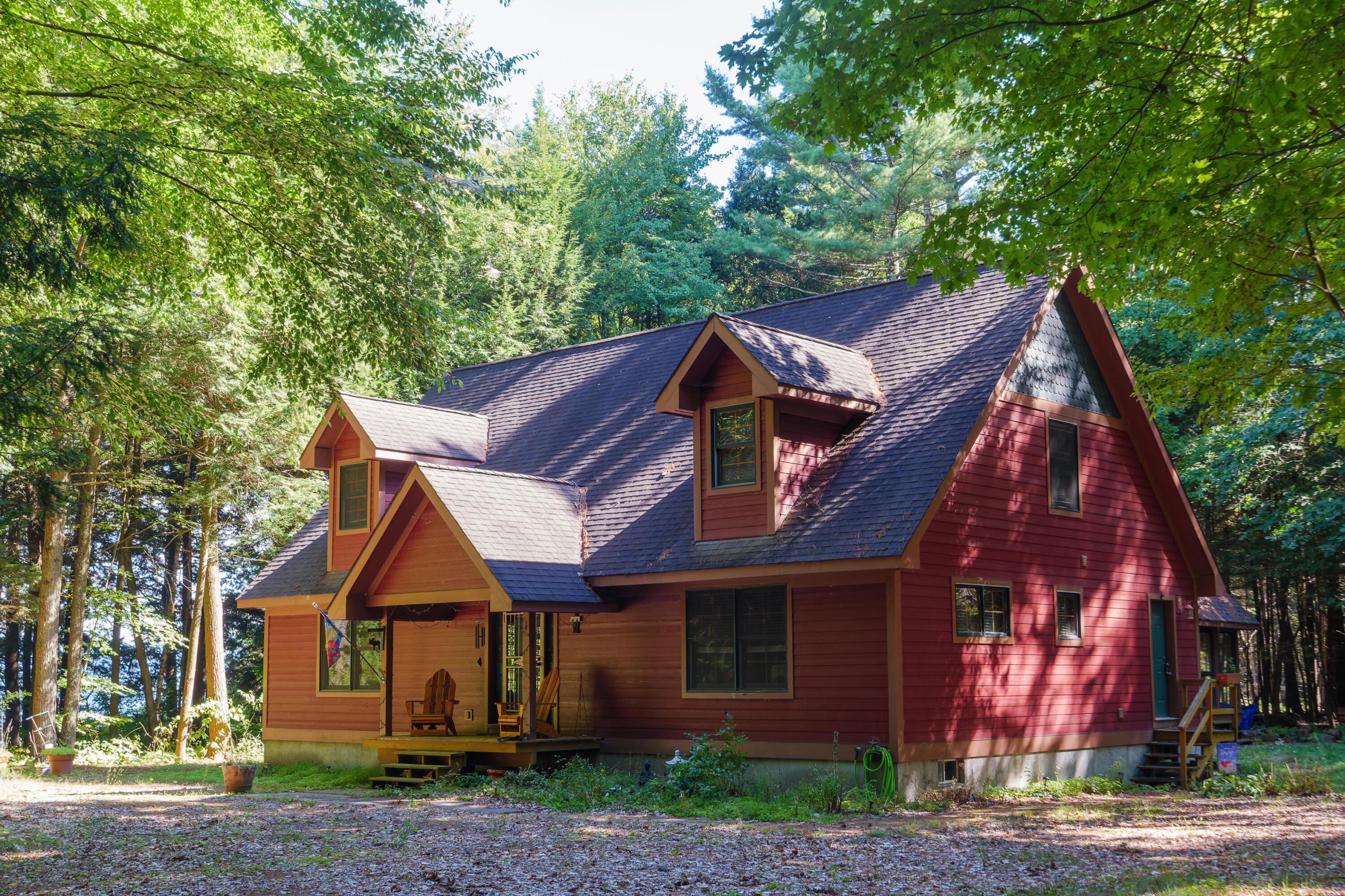 Image 1: 3388 Essex | Lake Champlain