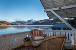 153 Victor Herbert Rd