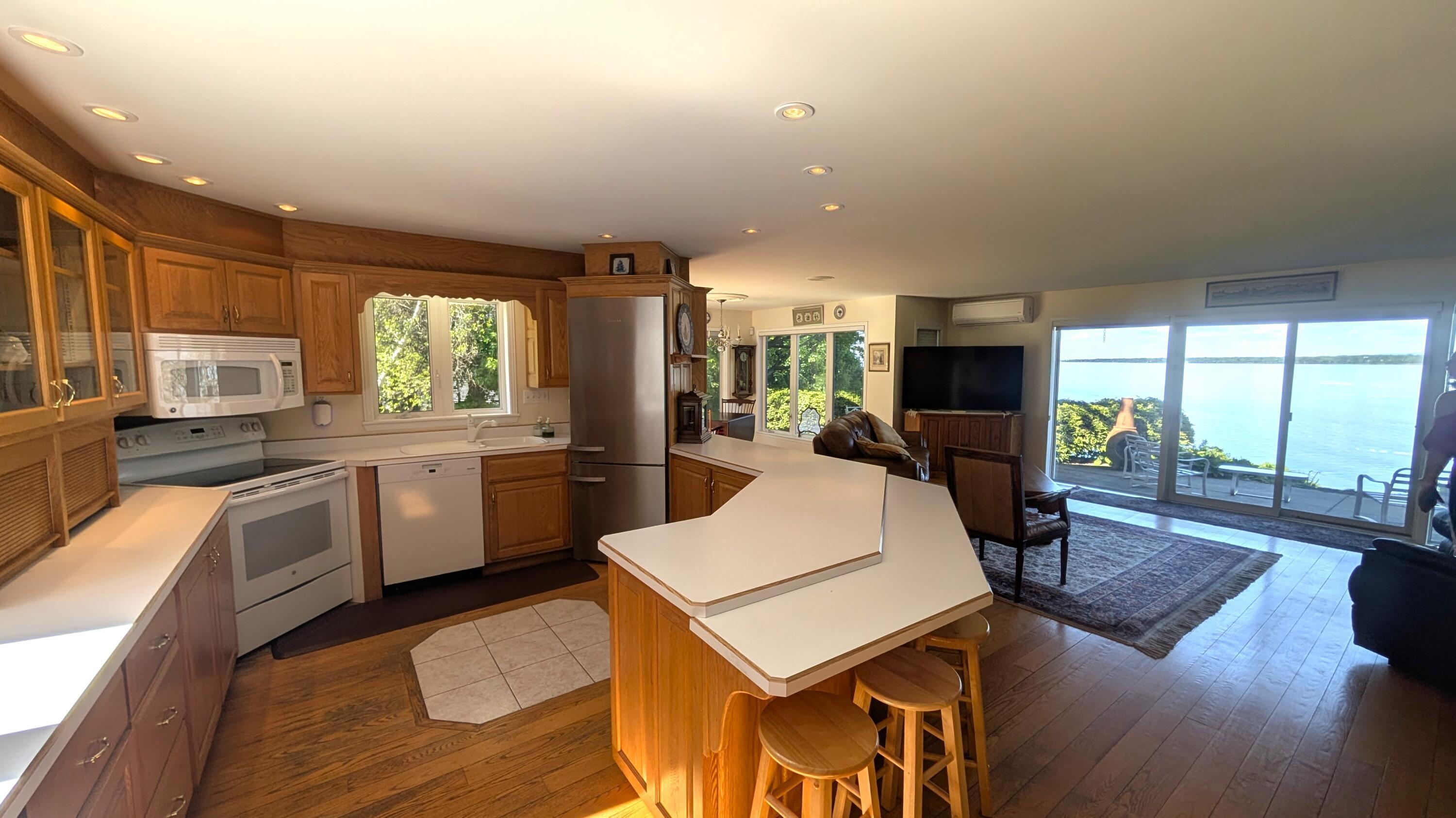 Image 4: dKitchen1