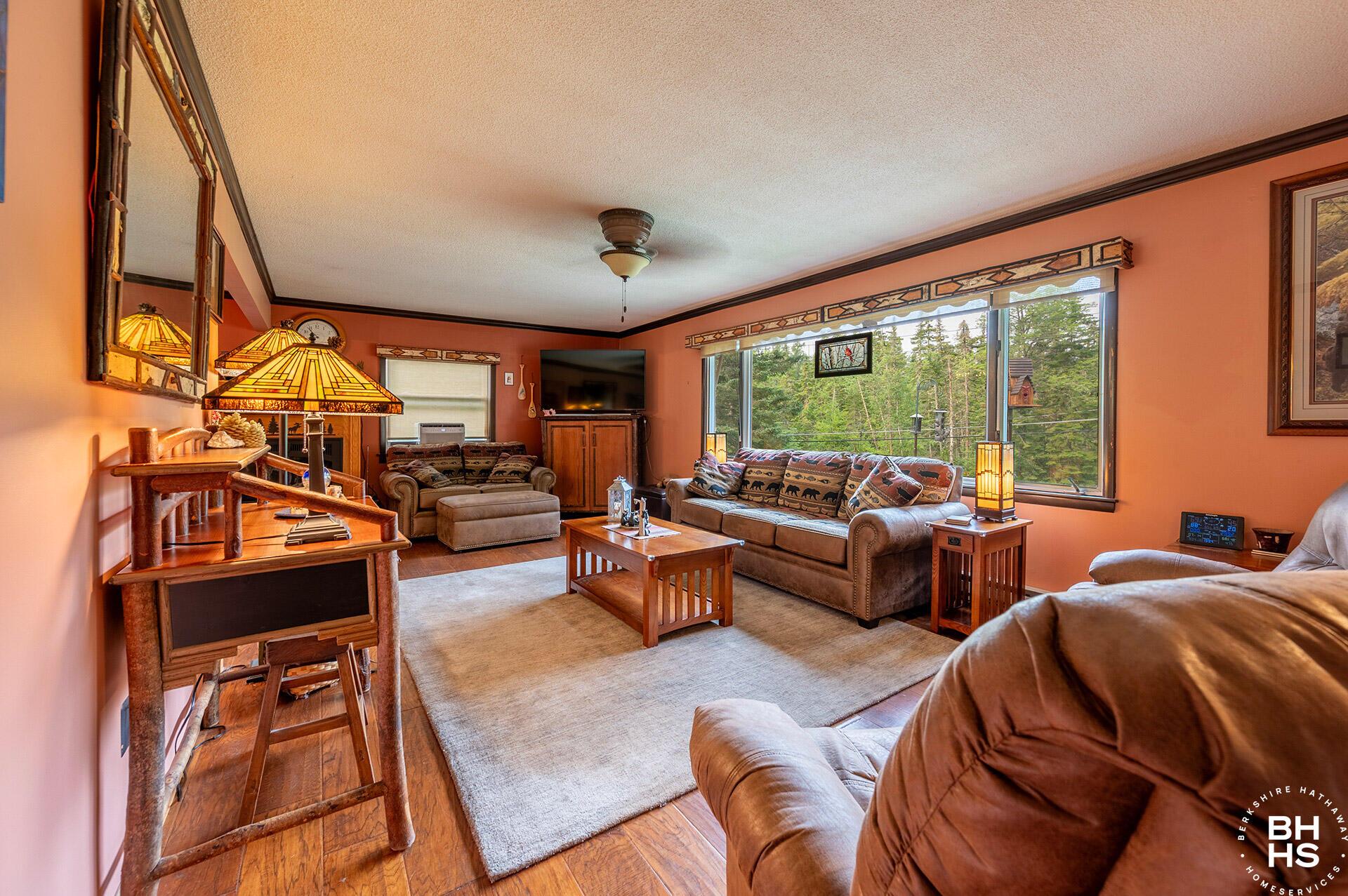 Image 3: 54Northwood_LR_R