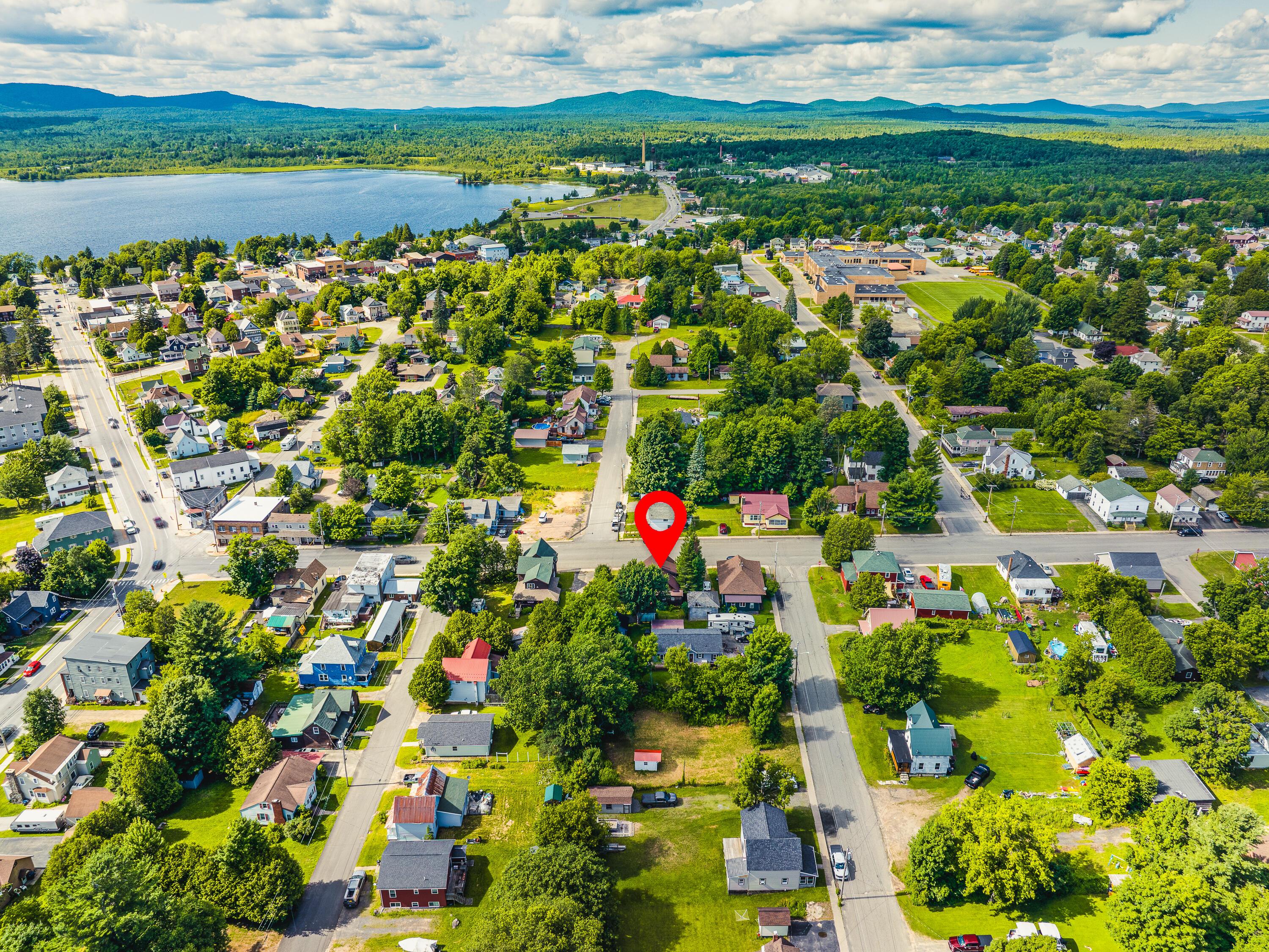 Image 4: 20 Broad St-7