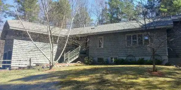 19 Logan Lane