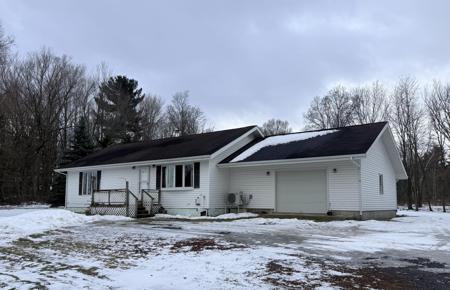 77 Dickson Point