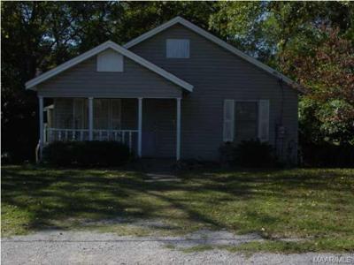 107 COTTON Street